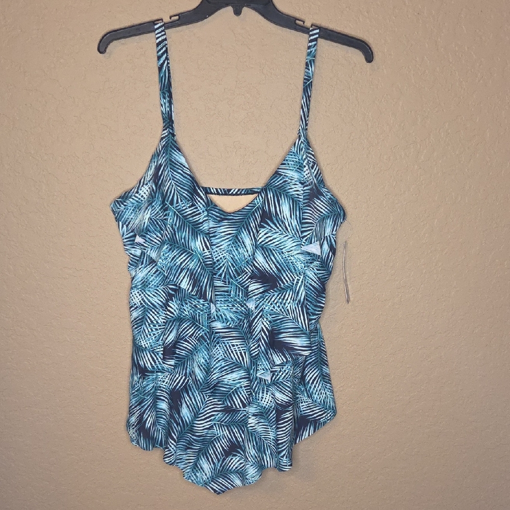 Ceeb Swim Top